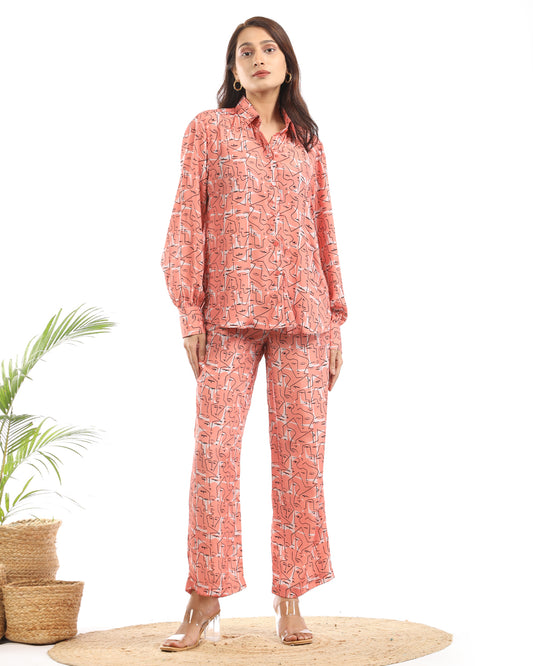 Line art shirt and wide leg pant