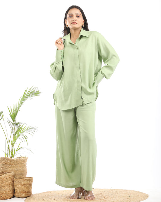 Linen green shirt and wide leg pant