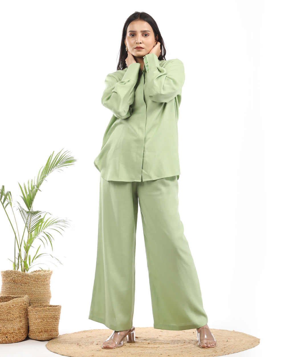 Linen green shirt and wide leg pant